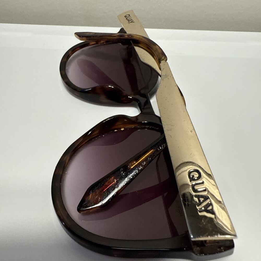 Quay Brown Solid Gradient Classic Date Night Cat … - image 8